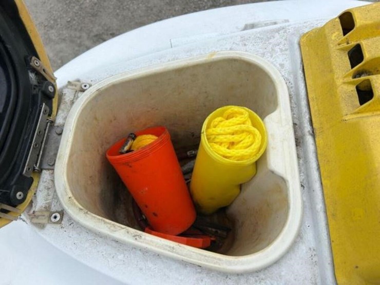 inoperable-1998-yamaha-wave-runner-gp760-pwc-yama2-image-11