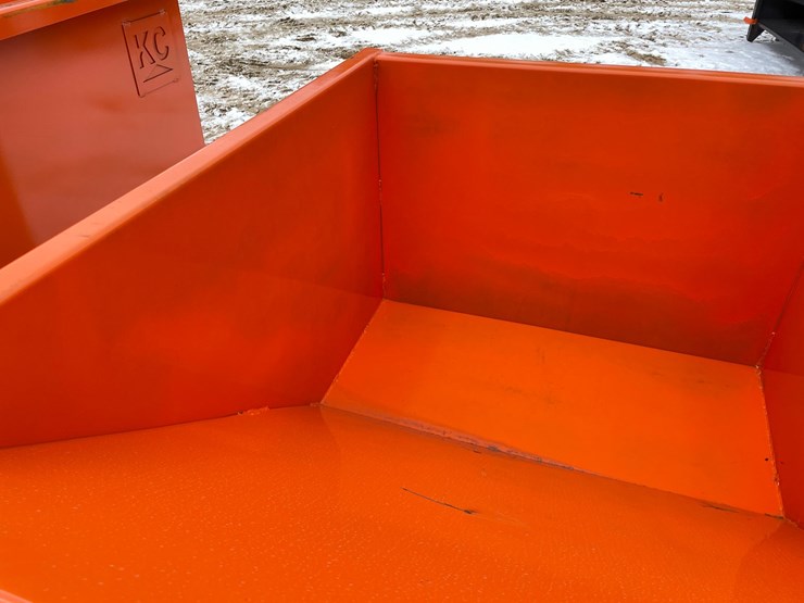 #2004-•-1.5-yard-self-dumping-hopper-image-7