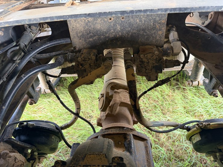 2000-international-9200-image-16