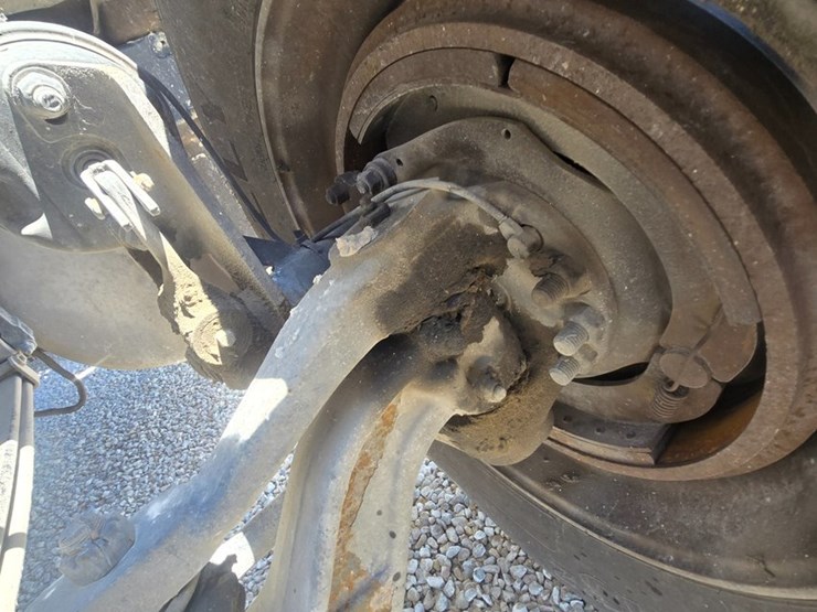 2016-peterbilt-579-image-34