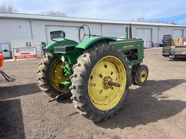 john-deere-b-image-5