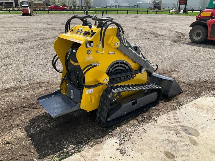 #1001-•-unused-land-honor-t460-mini-skid-steer-image-7