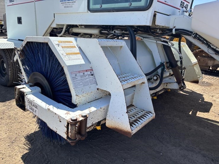 2005-rosco-rb48-image-16