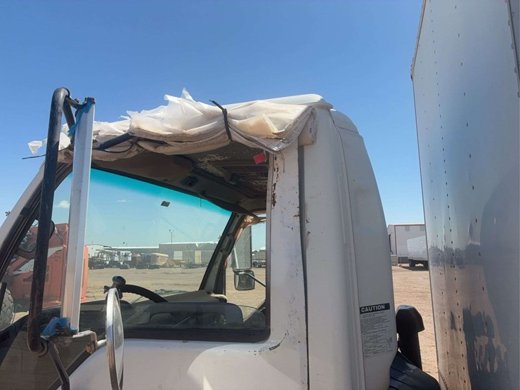 2006-chevrolet-w3500-image-8