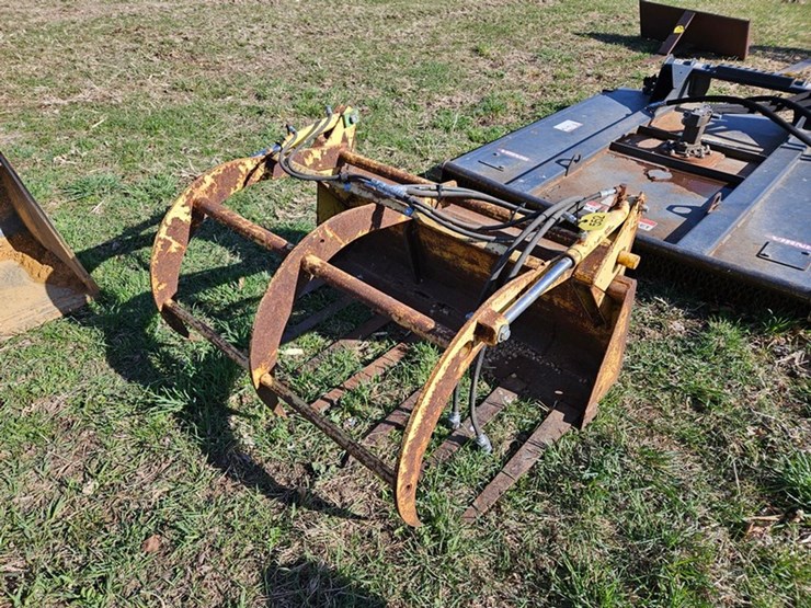 #552-•-55"-tine-grapple-bucket-image-1