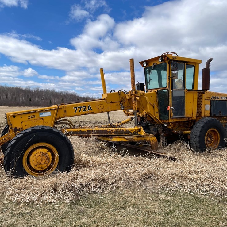 DEERE 772A
