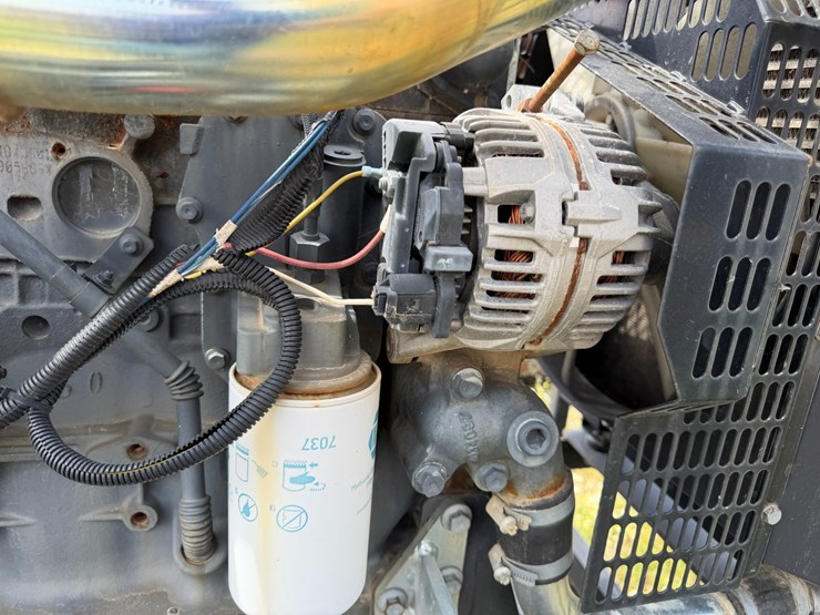 #45253-•-inop-fpt-industrial-4-cyl-power-unit-image-26