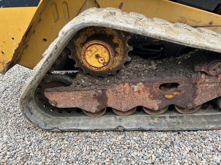 caterpillar-279c2-image-14