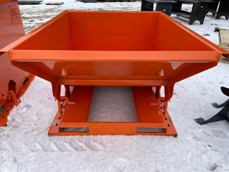 #2004-•-1.5-yard-self-dumping-hopper-image-2