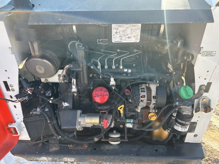 2017-bobcat-t550-image-21