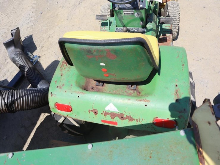 john-deere-110-image-6
