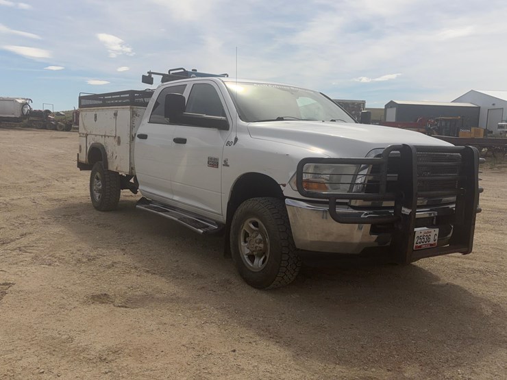 2012-dodge-3500-image-1