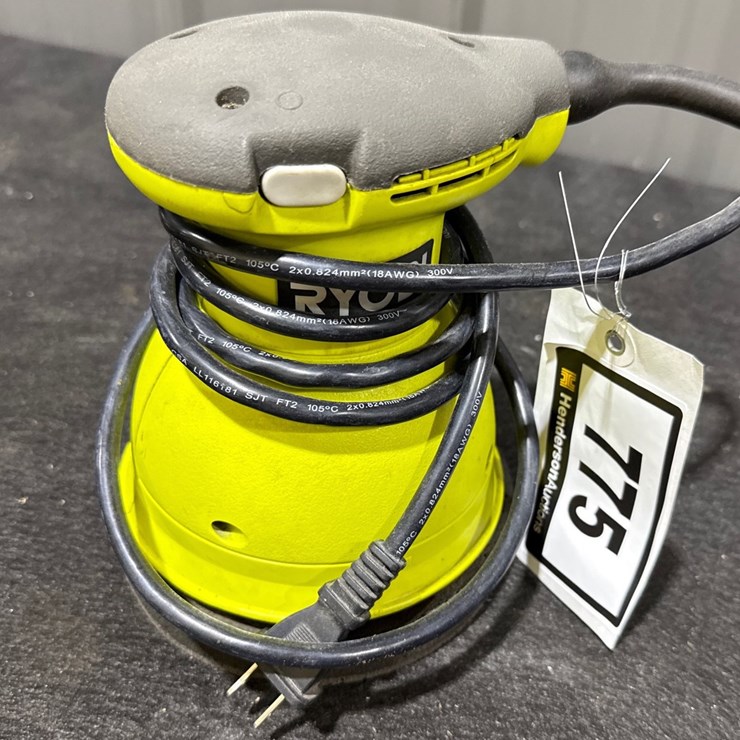 #775 • RYOBI 6 INCH SANDER