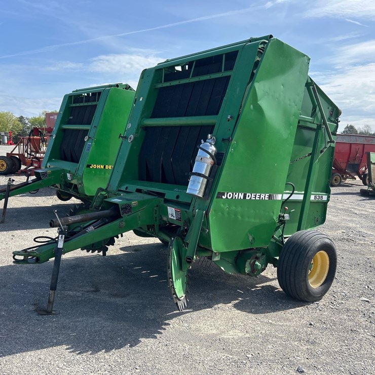 JOHN DEERE 535
