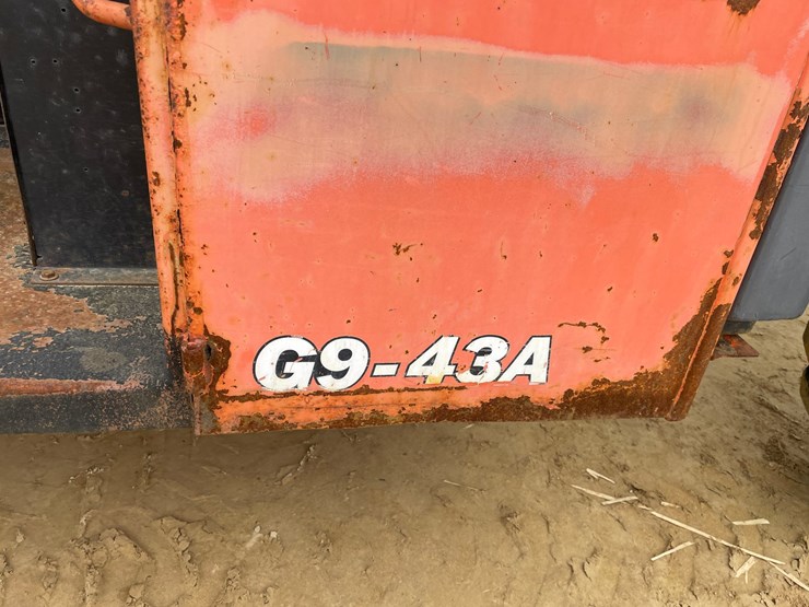 2005-jlg-g9-43a-image-9