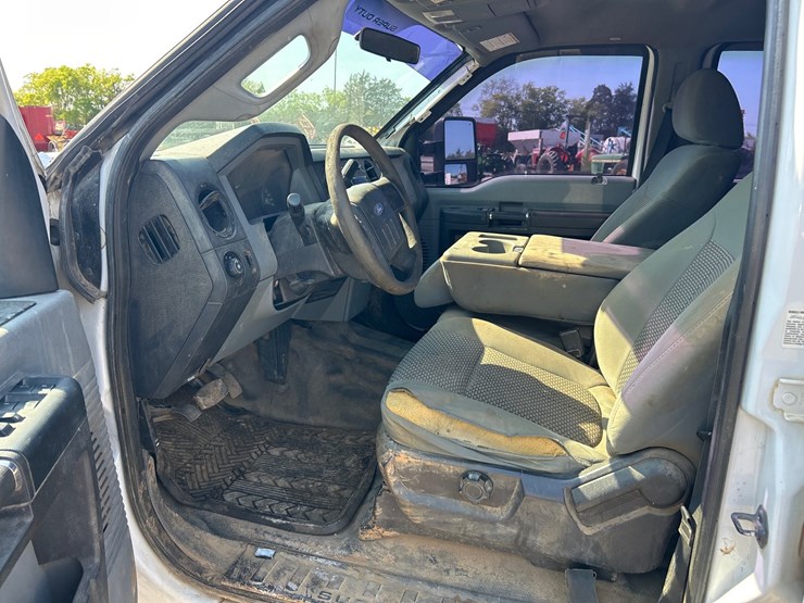 2012-ford-f350-image-10