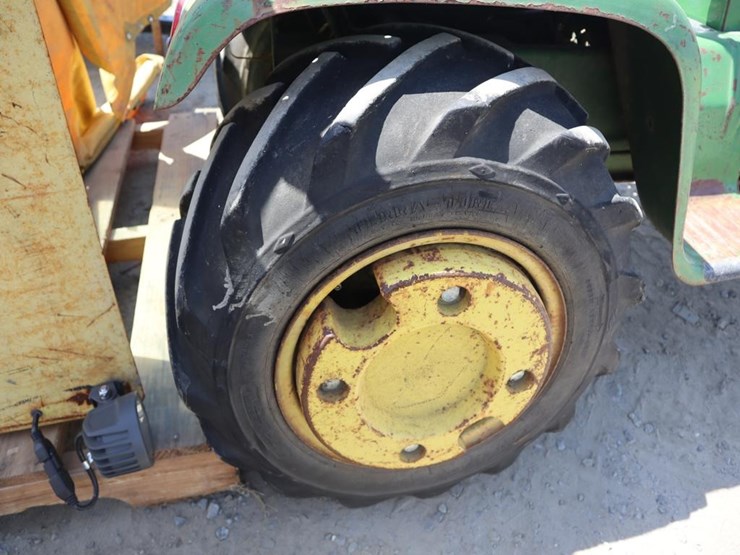 john-deere-110-image-8