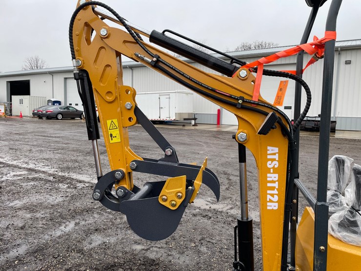 #3298-•-2026-ats-rt12r-mini-excavator-image-5
