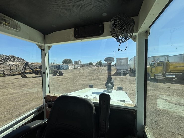 2005-rosco-rb48-image-32