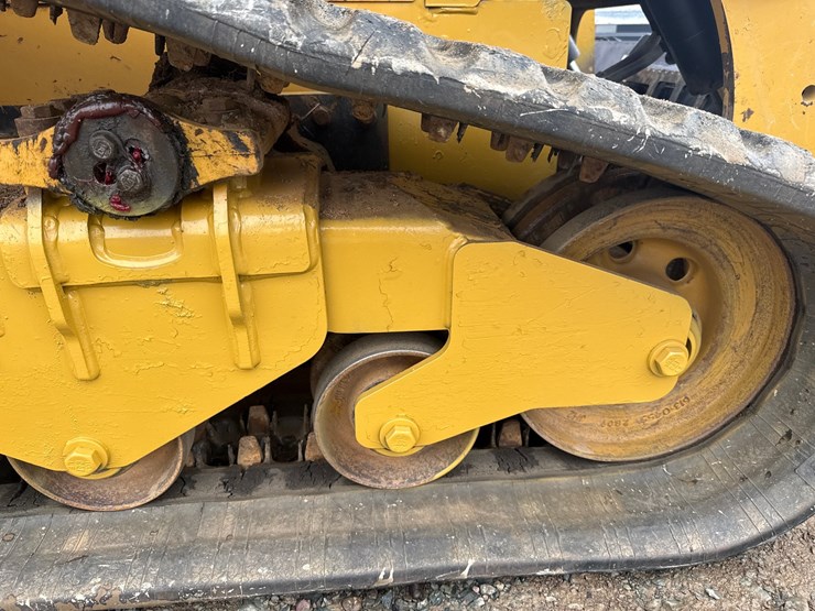 2017-caterpillar-279d-image-51