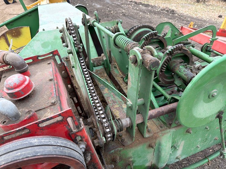 john-deere-24t-image-20