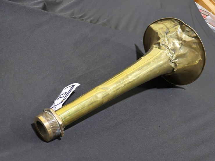 #73-•-brass-horn-image-4