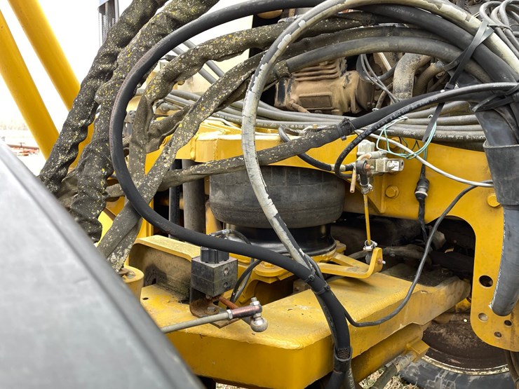 #5514-•-agco-rogator-u1264c-ag-chem-sprayer-image-35