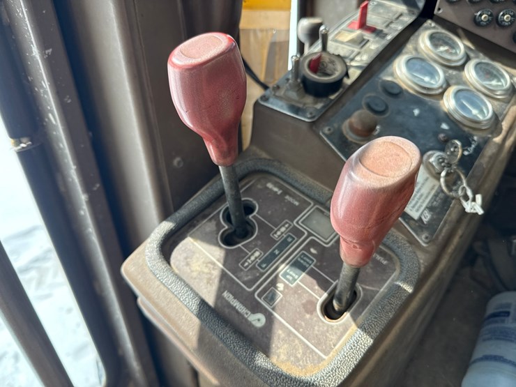 2019-champion-780a-image-47