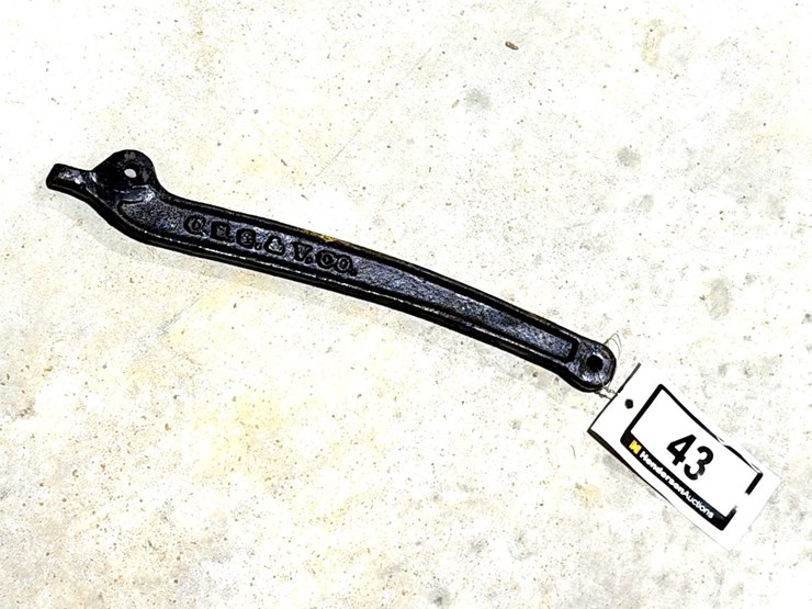 #43-•-cast-iron-steam-whistle-lever-handle-–-marked-csc-&-v-co.-image-1