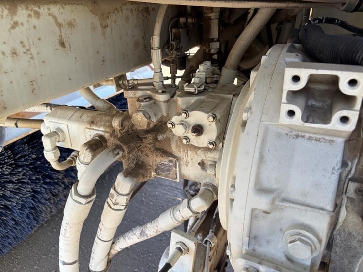 2005-rosco-rb48-image-42