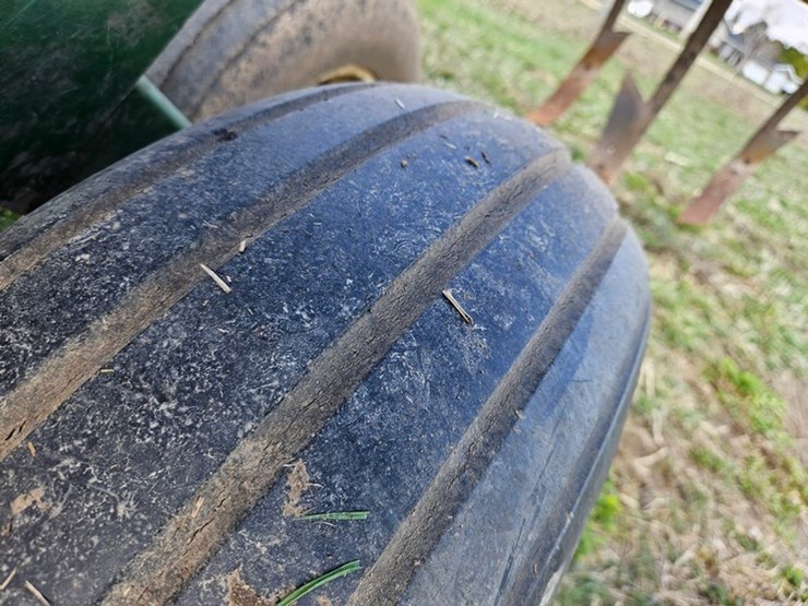 #515-•-brillion-sb-91-9-shank-chisel-plow-image-31