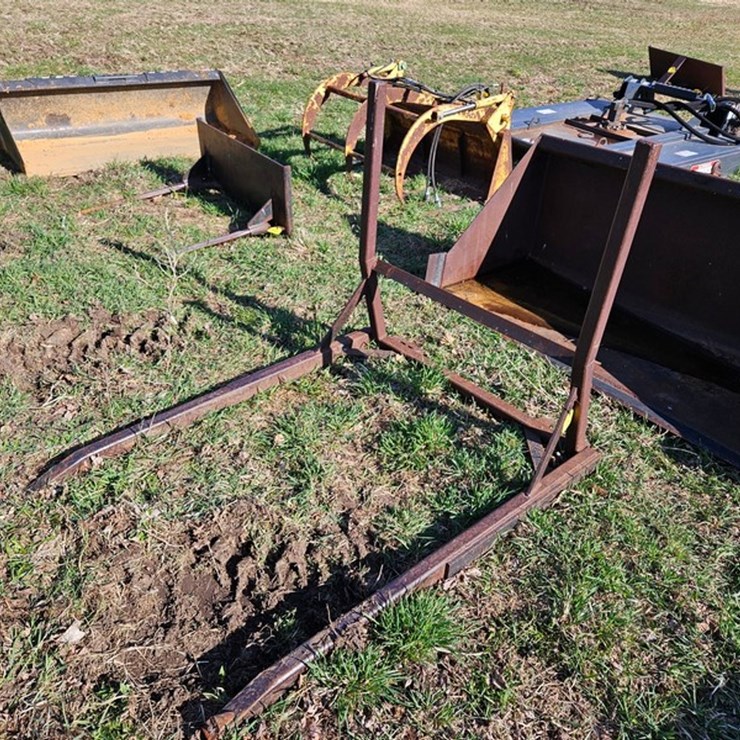 #554 • Round Bale Mover