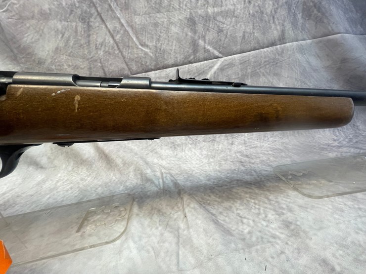 #2731-•-marlin-glenfield-model-20-.22-rifle-sn:-24611577-(princeton,-mn)-image-8