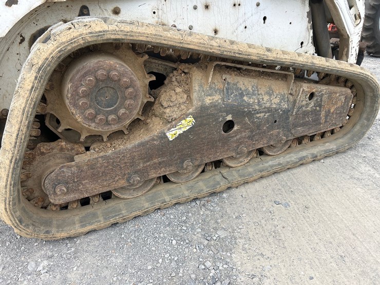 2013-bobcat-t190-image-12