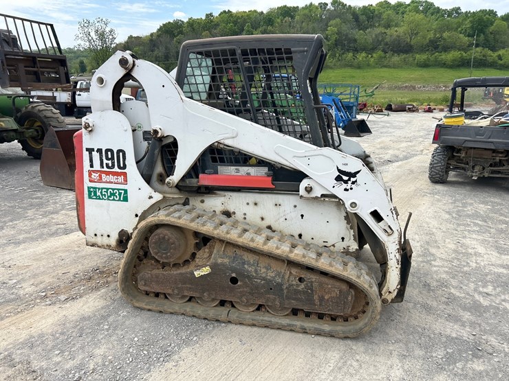 2013-bobcat-t190-image-5