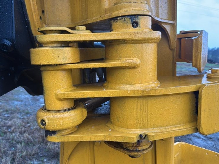 2010-tigercat-lx822c-image-17