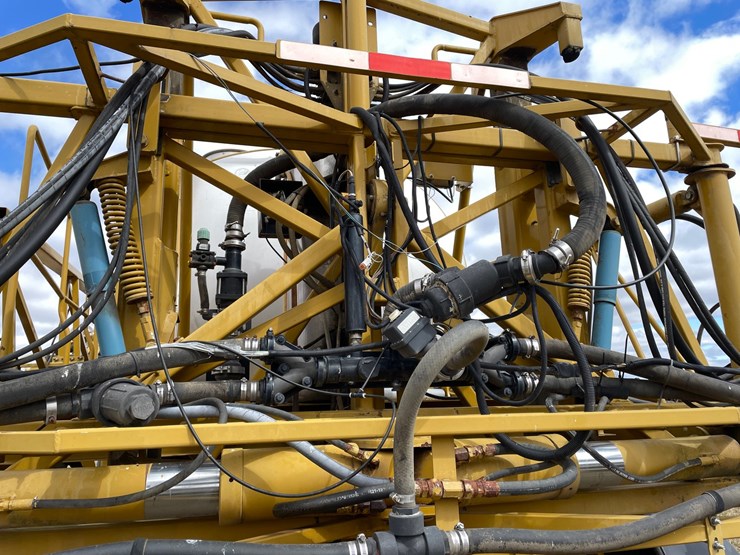 #5514-•-agco-rogator-u1264c-ag-chem-sprayer-image-18