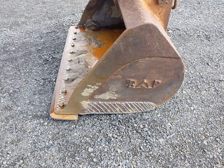 2014-case-cx145c-image-21