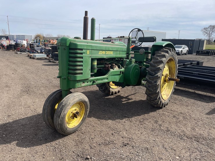 john-deere-b-image-1