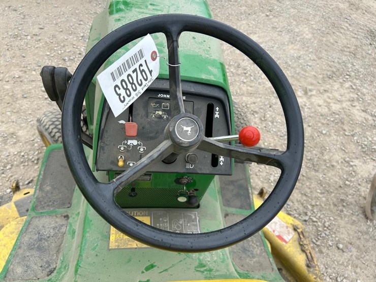 john-deere-318-image-22