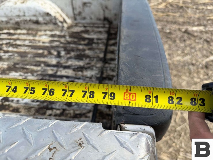 2002-chevrolet-silverado-1500-image-18