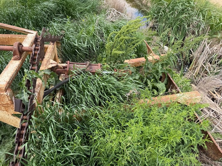 #45268-•-levee-trencher-image-7