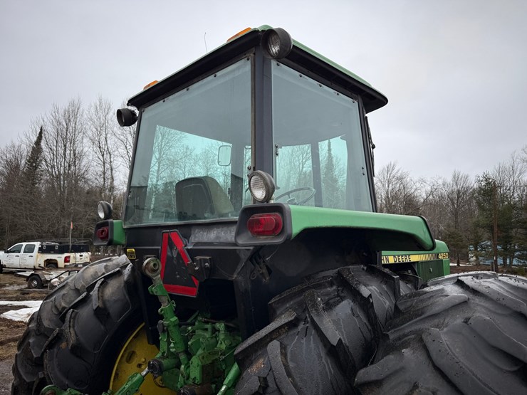 john-deere-4250-image-28