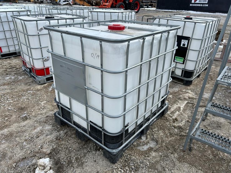 water-tank-tote-image-2