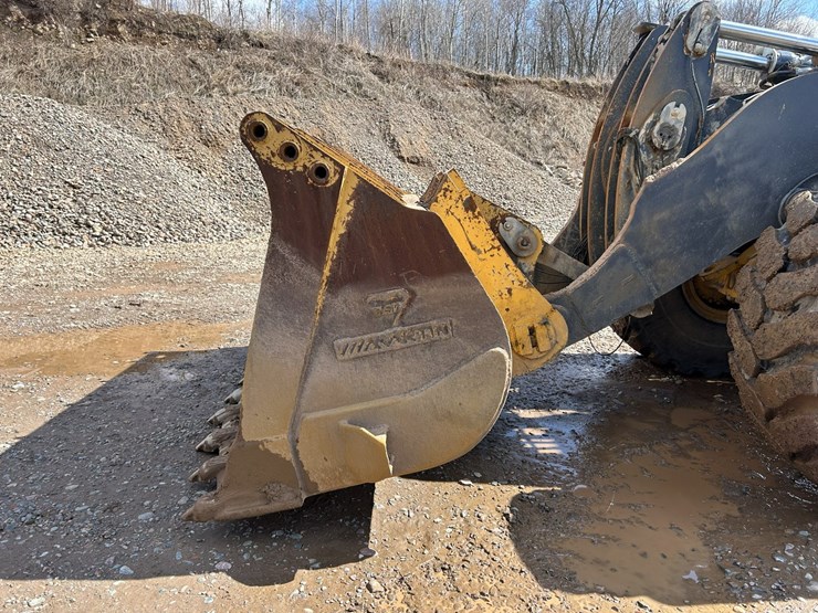 2012-deere-844k-image-10