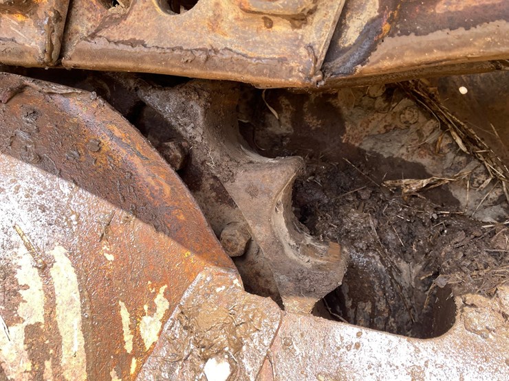 caterpillar-d7-image-27