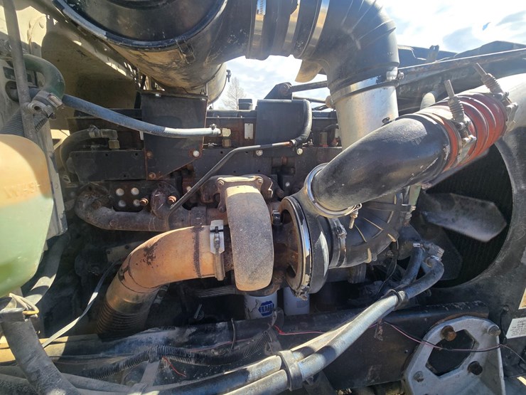 1996-peterbilt-377-image-47