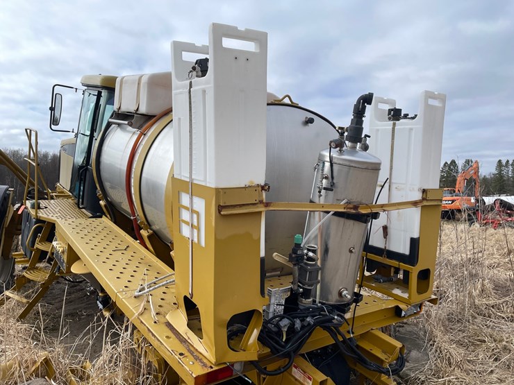 #5515-•-agco-rogator-u1264c-ag-chem-sprayer-image-24