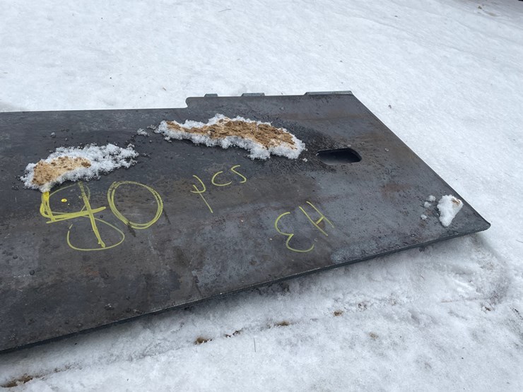 #2055-•-skid-steer-weldable-attachment-plate-image-10