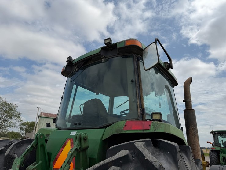 1998-john-deere-8300-image-41